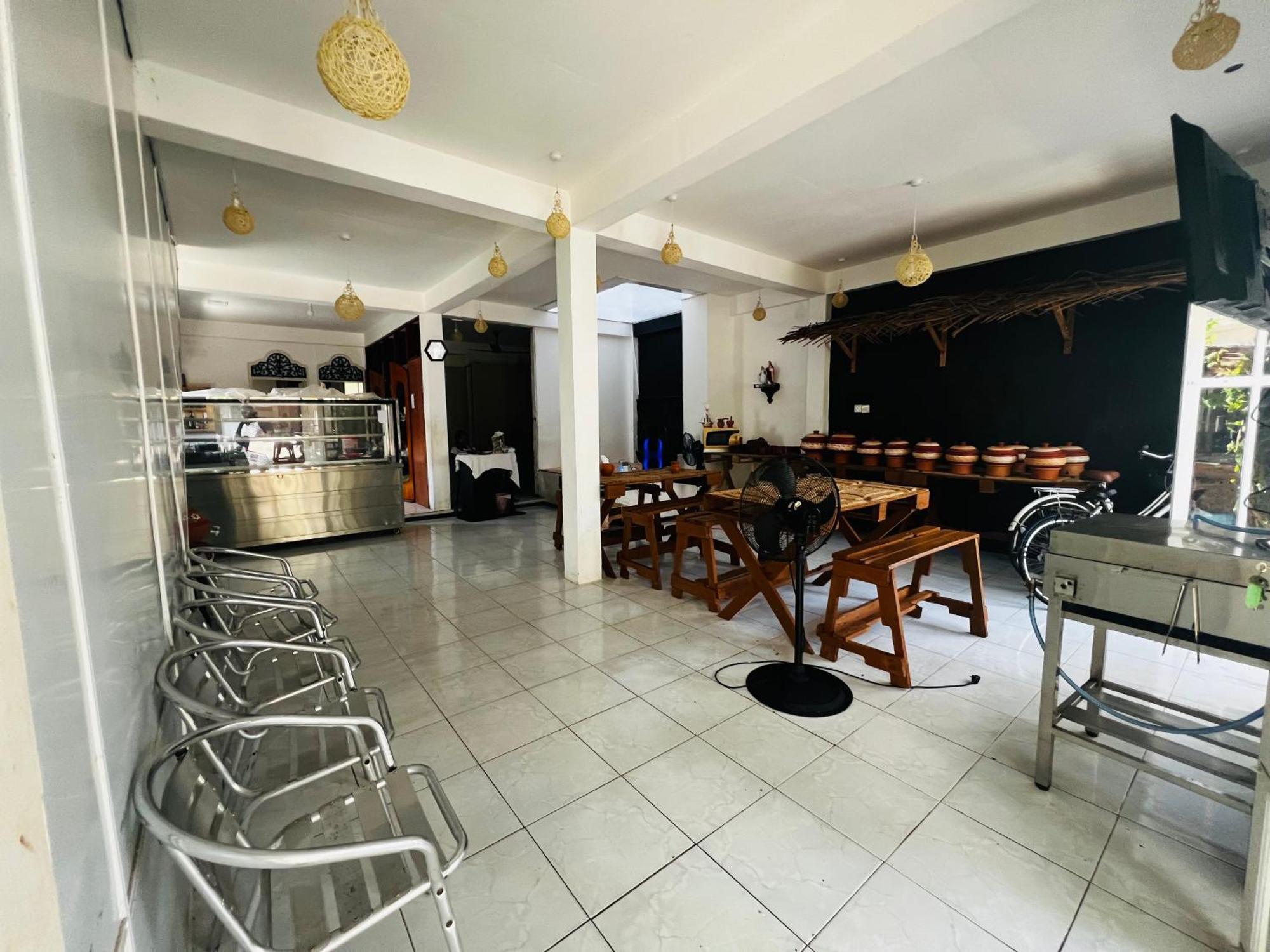 נגומבו Ramlyn Guesthouse & Restaurant מראה חיצוני תמונה