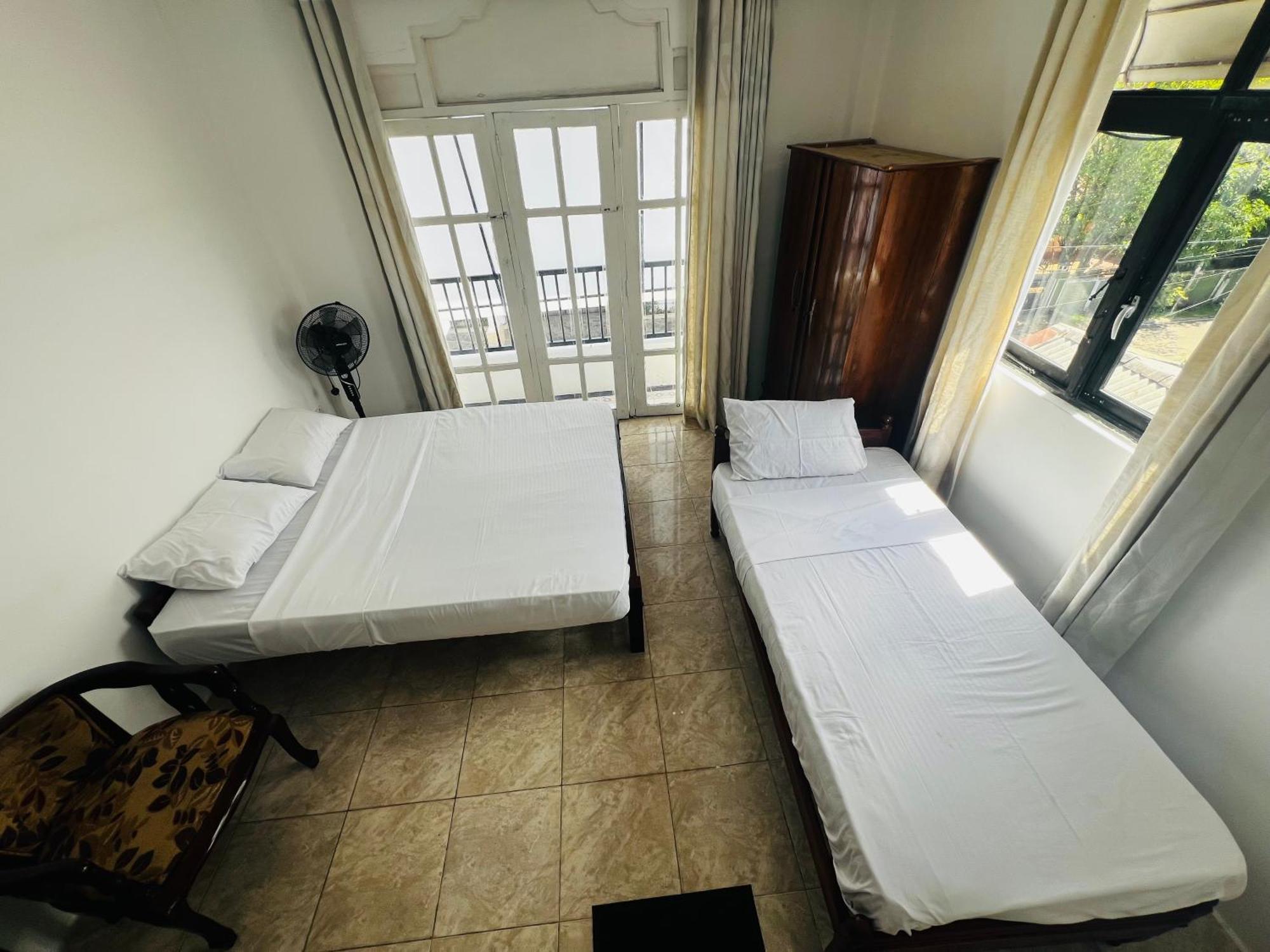 נגומבו Ramlyn Guesthouse & Restaurant מראה חיצוני תמונה
